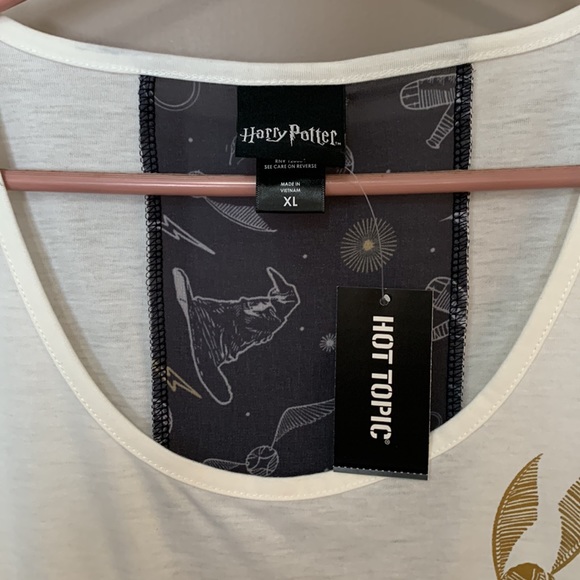 Harry Potter Golden Snitch Pocket Cream tank top with sheet back panel - Picture 2 of 8